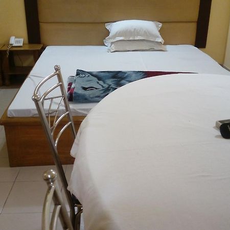 Royal Park Residential Hotel Читтагонг Экстерьер фото