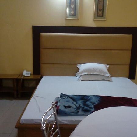 Royal Park Residential Hotel Читтагонг Экстерьер фото